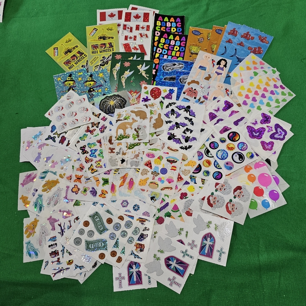 SL8:  Sandylion Sticker Lot - about 141 Modules - Mixed Themes